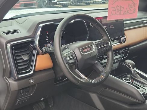 Used 2023 GMC Canyon AT4 w/ LPO, Off Road Lift Package AWD/4WD image 10