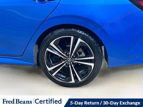 Used 2021 Nissan Sentra SR w/ SR Premium Package image 7