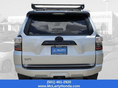 Used 2021 Toyota 4Runner Venture w/ Moonroof Package AWD/4WD image 6