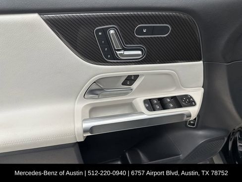 Used 2022 Mercedes-Benz GLB 250 4MATIC w/ AMG Line image 15