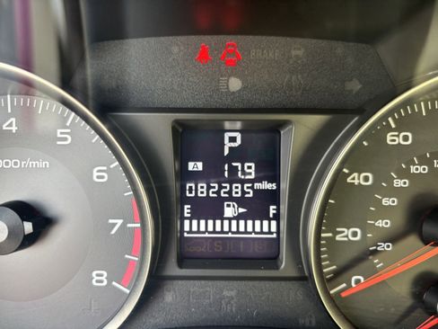 Used 2014 Subaru Crosstrek 2.0i Limited image 10