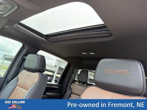 Used 2024 Chevrolet Silverado 3500 High Country w/ Technology Package AWD/4WD image 16