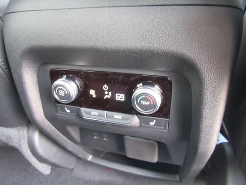 New 2026 GMC Acadia Denali Ultimate FWD image 14