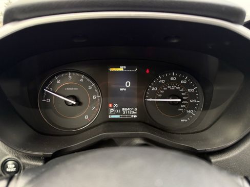 Used 2023 Subaru Crosstrek 2.0i Premium image 14