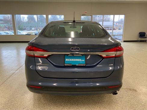 Used 2018 Ford Fusion SE w/ Fusion SE Technology Package image 7