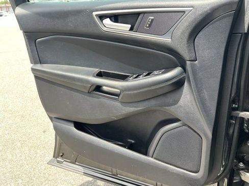 Used 2019 Ford Edge SEL w/ Equipment Group 201A FWD image 19