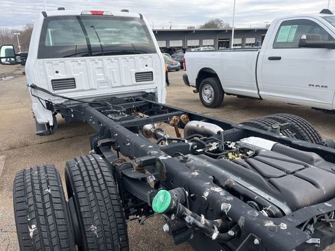 New 2024 Ford F350 XL w/ XL Chrome Package image 6