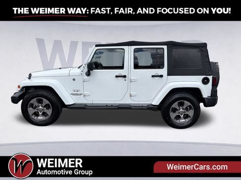 Used 2017 Jeep Wrangler Unlimited Sahara AWD/4WD image 2