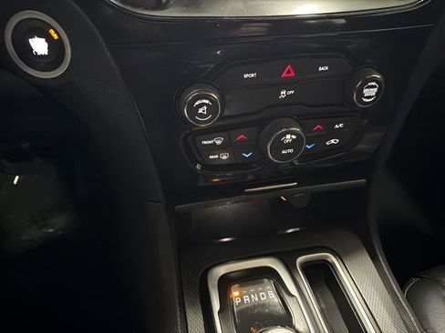 Used 2015 Chrysler 300 S AWD/4WD image 22