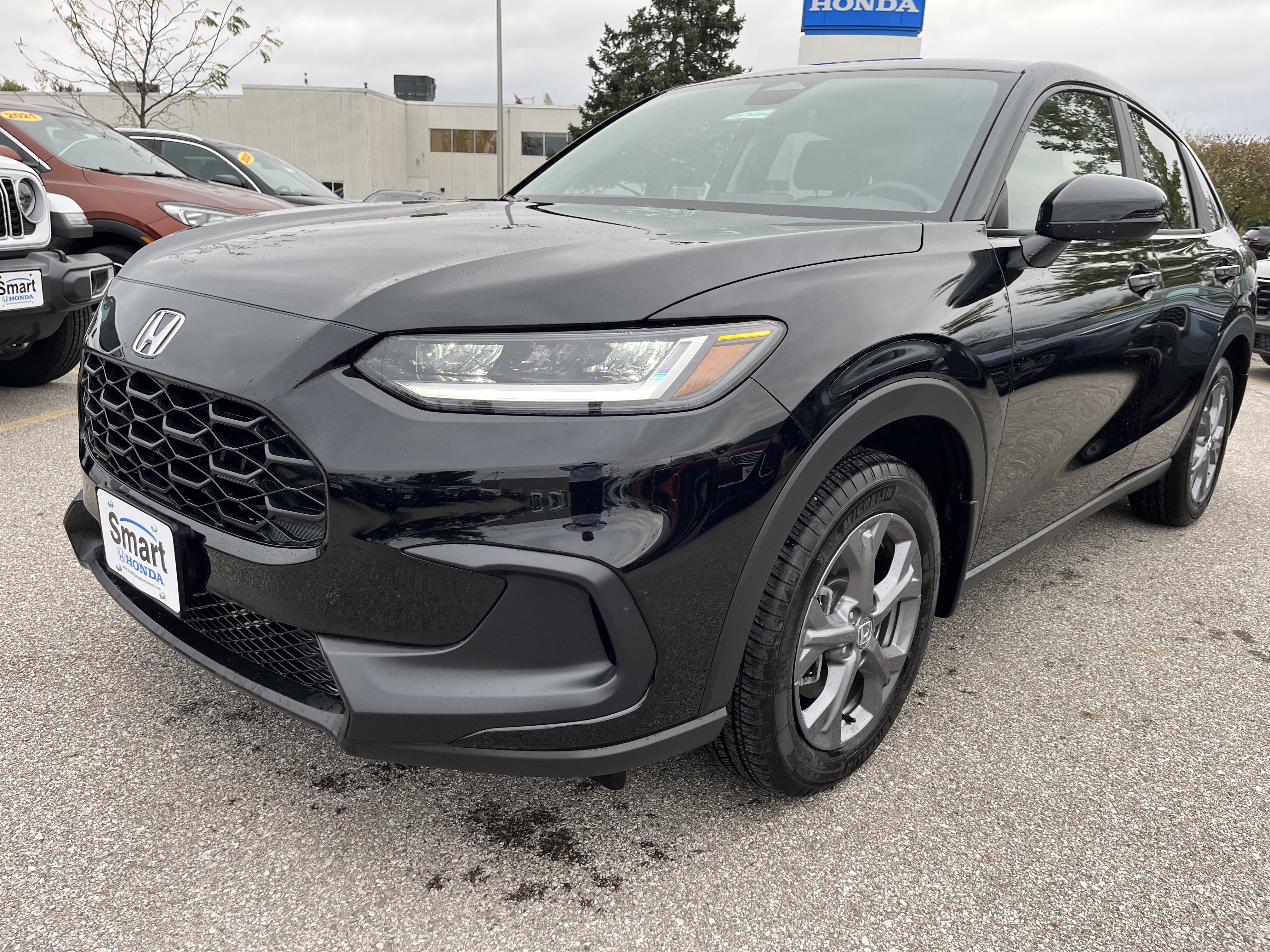 Used 2026 Honda HR-V LX image 2