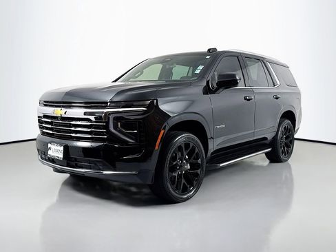 Used 2025 Chevrolet Tahoe LT AWD/4WD image 1