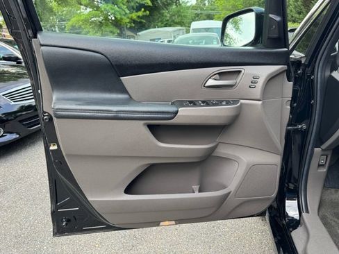 Used 2012 Honda Odyssey Touring image 27