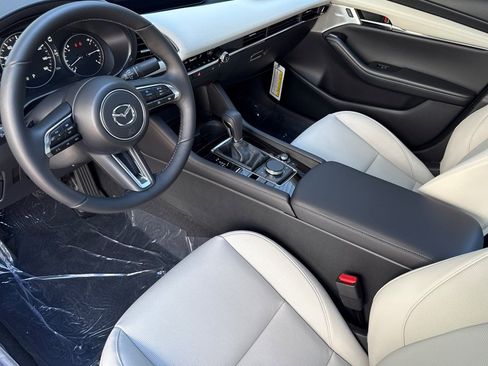 New 2026 MAZDA MAZDA3 2.5 Turbo Sedan w/Premium Plus image 8