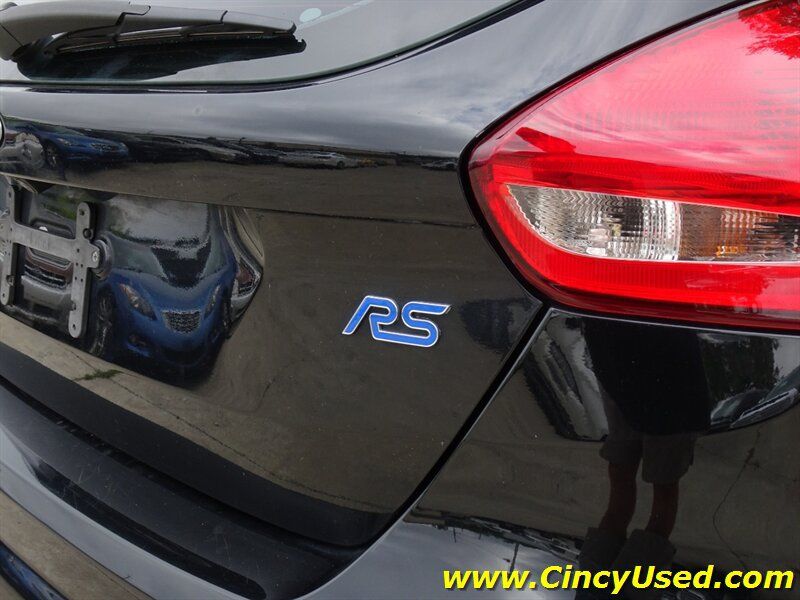 Used 2017 Ford Focus RS AWD/4WD image 9