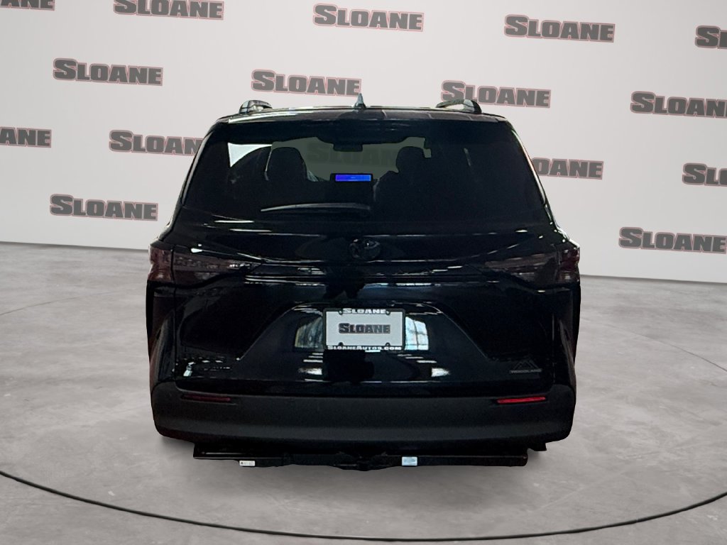 New 2026 Toyota Sienna XLE Woodland Edition AWD/4WD image 4