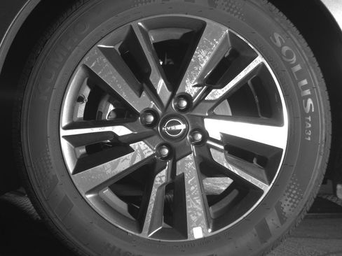 Used 2025 Nissan Versa SV image 12