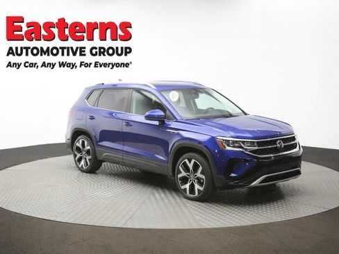 Used 2022 Volkswagen Taos SEL image 48