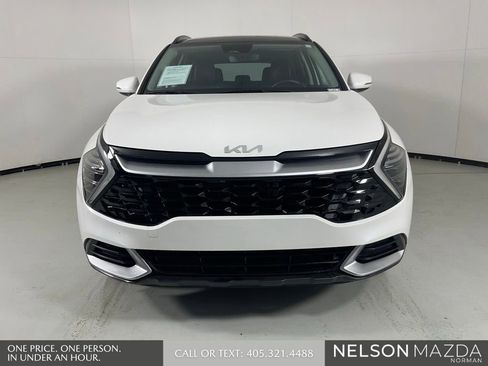 Used 2024 Kia Sportage EX w/ EX Premium Package AWD/4WD image 2
