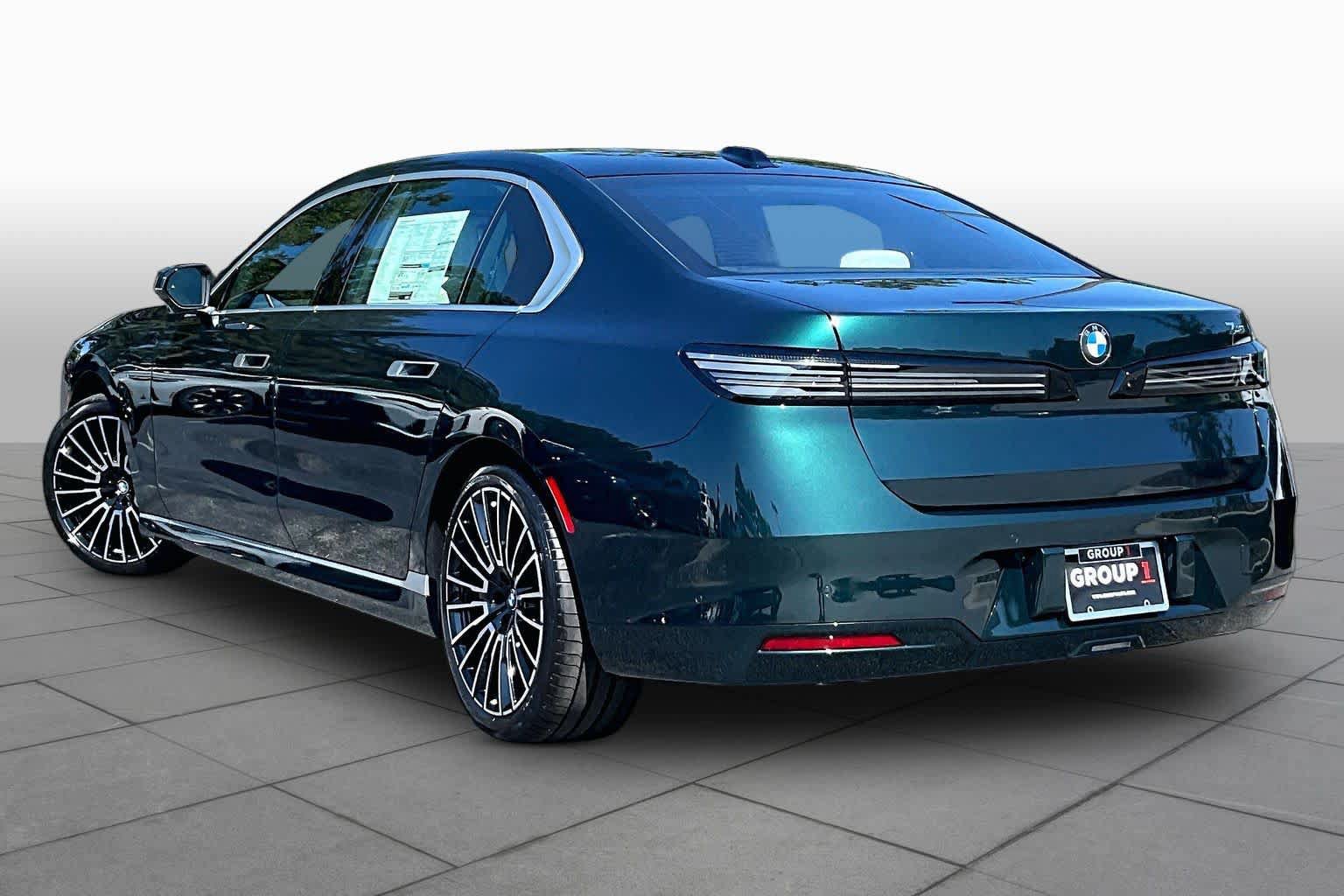 New 2027 BMW 740i w/ Executive Package RWD image 12