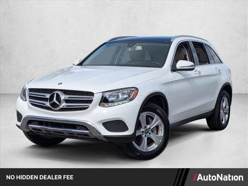 Used 2018 Mercedes-Benz GLC 300 4MATIC image 1