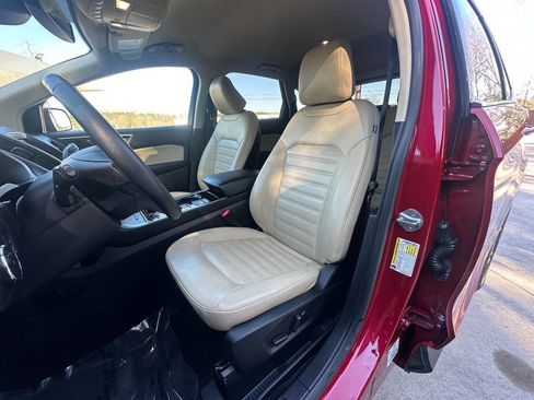 Used 2020 Ford Edge SEL w/ Convenience Package image 5