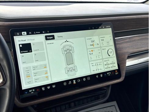 Used 2022 Rivian R1T Launch Edition image 13