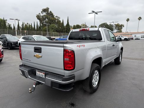 Used 2020 Chevrolet Colorado W/T w/ WT Convenience Package AWD/4WD image 8