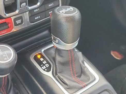 Used 2018 Jeep Wrangler Unlimited Rubicon AWD/4WD image 28
