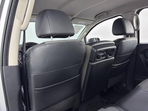 Used 2018 Nissan Titan S w/ S Utility Package image 25