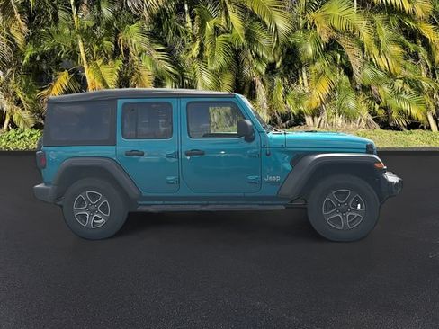 Used 2020 Jeep Wrangler Unlimited Sport S AWD/4WD image 3