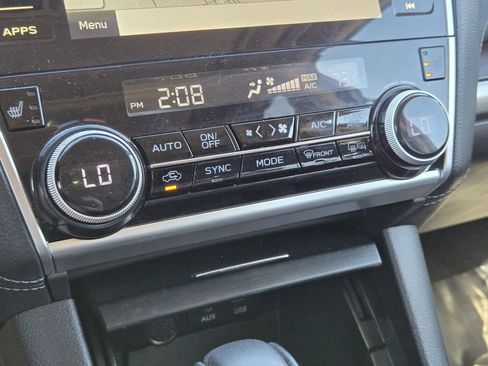 Used 2018 Subaru Outback 3.6R Limited image 20