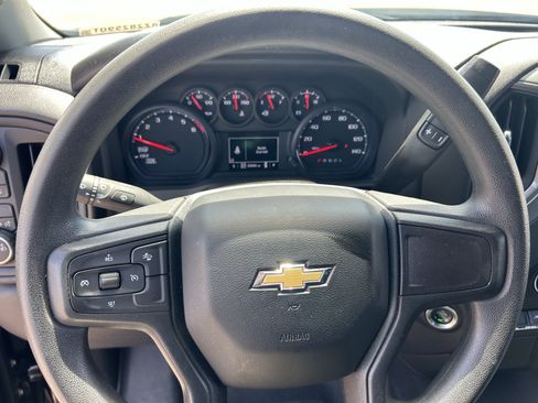 Used 2024 Chevrolet Silverado 1500 Custom AWD/4WD image 16