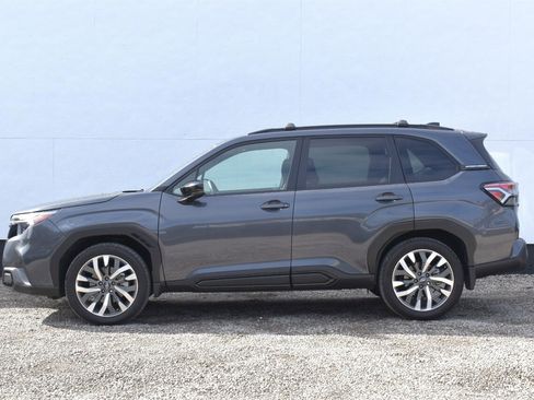 Used 2025 Subaru Forester Touring w/ Popular Package - Touring image 9