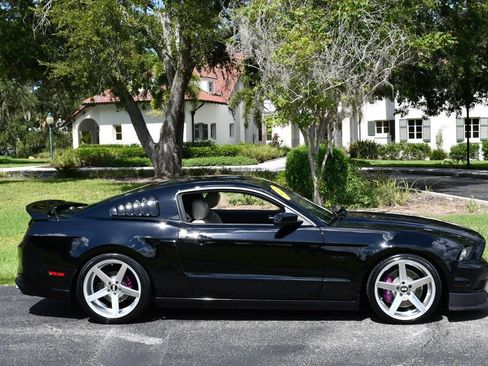 Used 2013 Ford Mustang GT Premium w/ GT Track Pkg RWD image 7