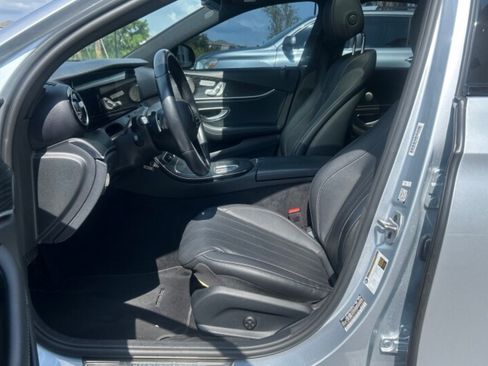 Used 2022 Mercedes-Benz E 350 Sedan image 4