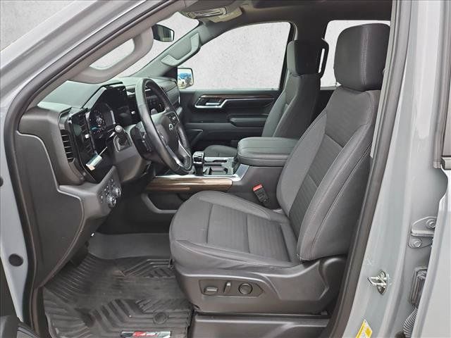 Certified 2024 Chevrolet Silverado 1500 LT Trail Boss w/ LPO, Dark Essentials Package AWD/4WD image 16