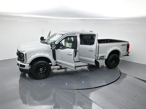 New 2025 Ford F250 XLT w/ Black Appearance Package image 42