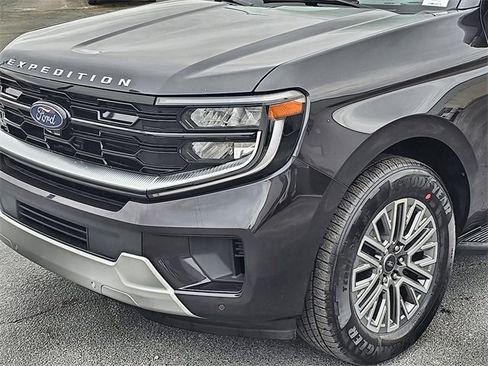 New 2026 Ford Expedition Max Platinum image 10