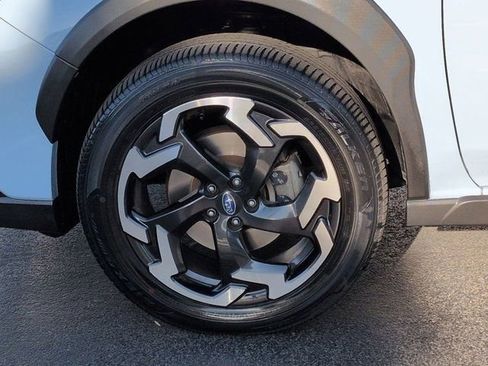 Used 2022 Subaru Crosstrek 2.5i Limited w/ Moonroof Package 1 AWD/4WD image 7