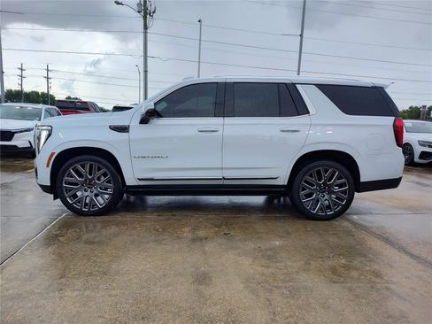 Used 2026 GMC Yukon Denali Ultimate AWD/4WD image 3