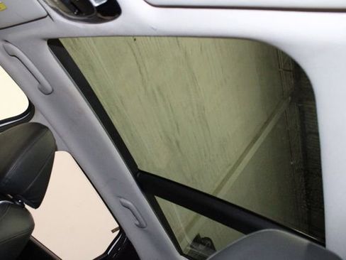 Used 2022 Hyundai Tucson Limited w/ Cargo Package image 11