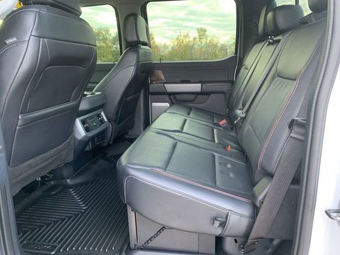 Used 2024 Ford F250 Lariat w/ Chrome Package image 14