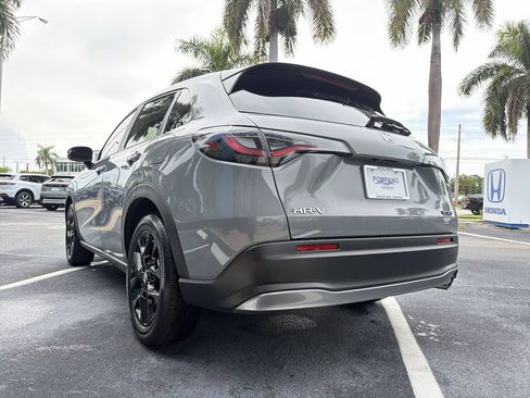 Certified 2025 Honda HR-V Sport image 18