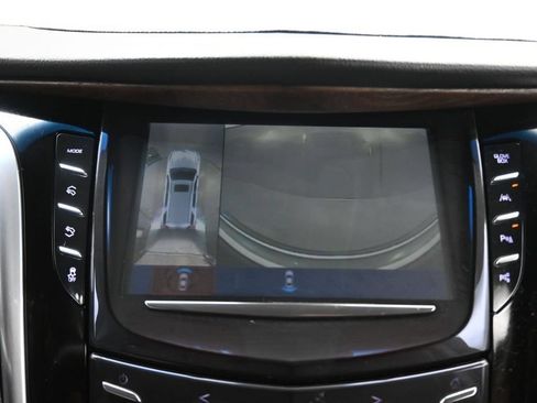 Used 2019 Cadillac Escalade ESV Luxury AWD/4WD image 19