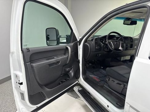 Used 2014 GMC Sierra 2500 SLE w/ HD SLE Premium Package AWD/4WD image 7