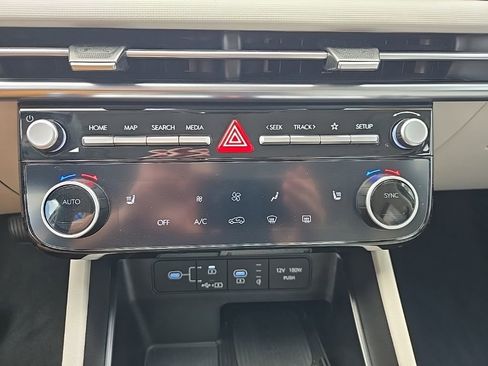 Certified 2025 Hyundai Tucson SEL AWD/4WD image 44