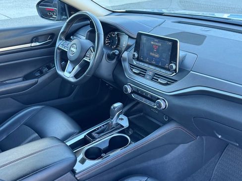 Used 2024 Nissan Altima 2.5 SR image 5