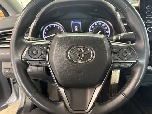 Used 2024 Toyota Camry SE FWD image 5