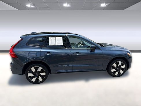 Used 2024 Volvo XC60 T8 Plus w/ Climate Package AWD/4WD image 8