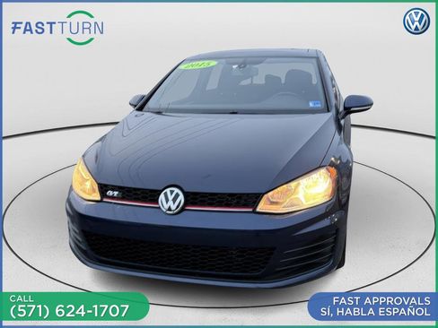 Used 2015 Volkswagen Golf S image 2